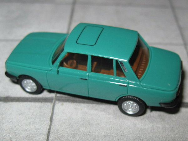 Wartburg 353 Limousine Baujahr 1985 - grün
