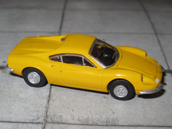 Ferrari Dino 246 GT - gelb