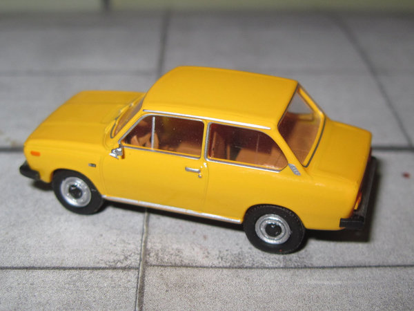 DAF 66 Limousine - gelb