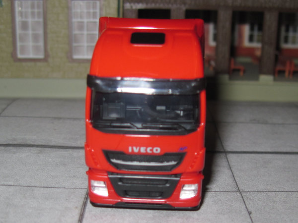 Iveco Stralis 460 NP 2-achsig - rot