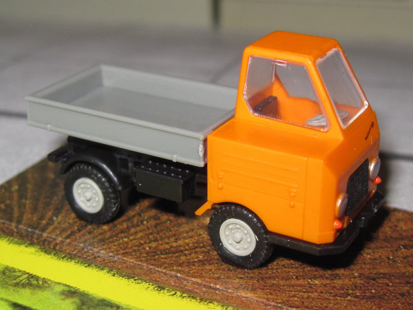 Multicar M22 - Kipper - orange