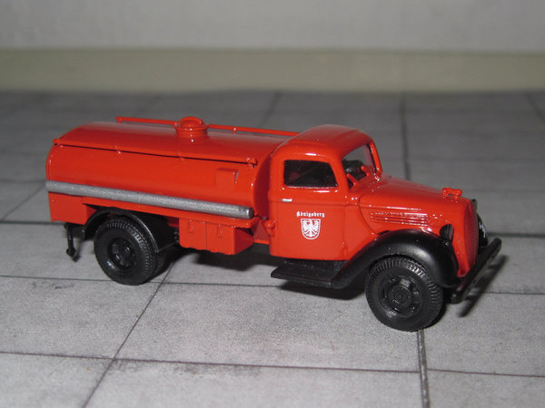 Ford G 997 T - Tankaufbau - Feuerwehr Königsberg